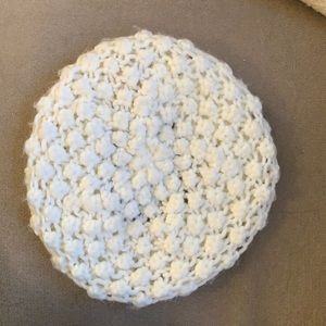 G.h.bass&co beret knit hat